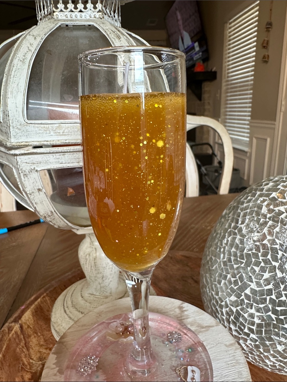 🎉Birthday🎉Glass Champagne Flute gel wax candle-vanilla coconut - Picture 7 of 8